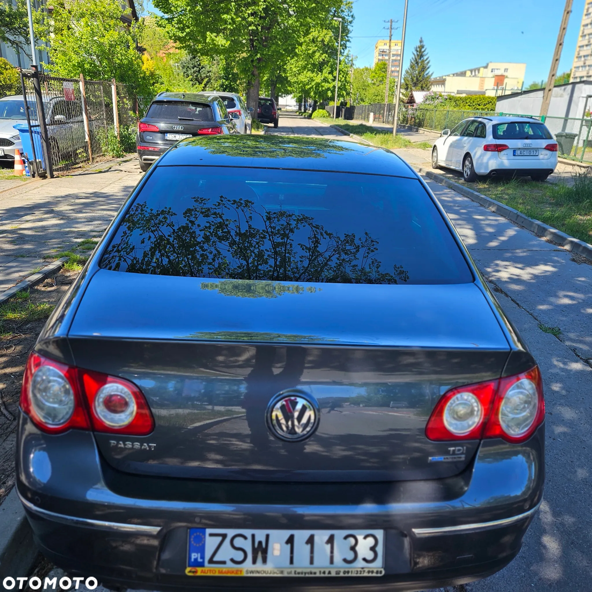 Volkswagen Passat 2.0 TDI DPF Highline - 11