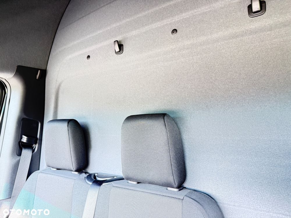 Mercedes-Benz Sprinter - 18
