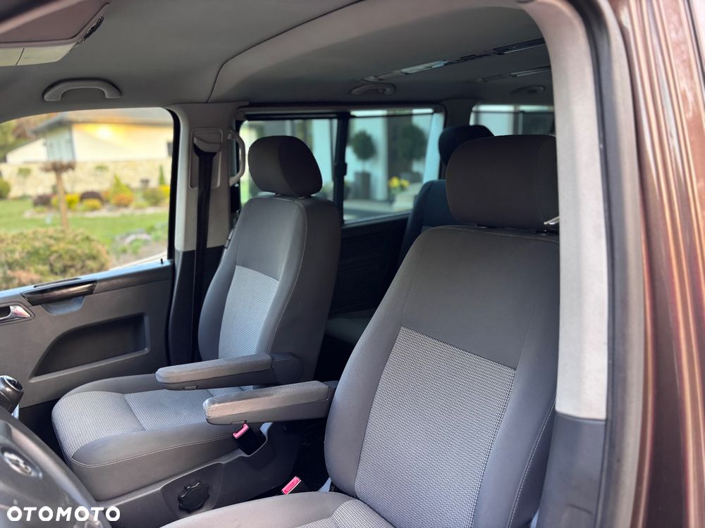Volkswagen Caravelle - 32