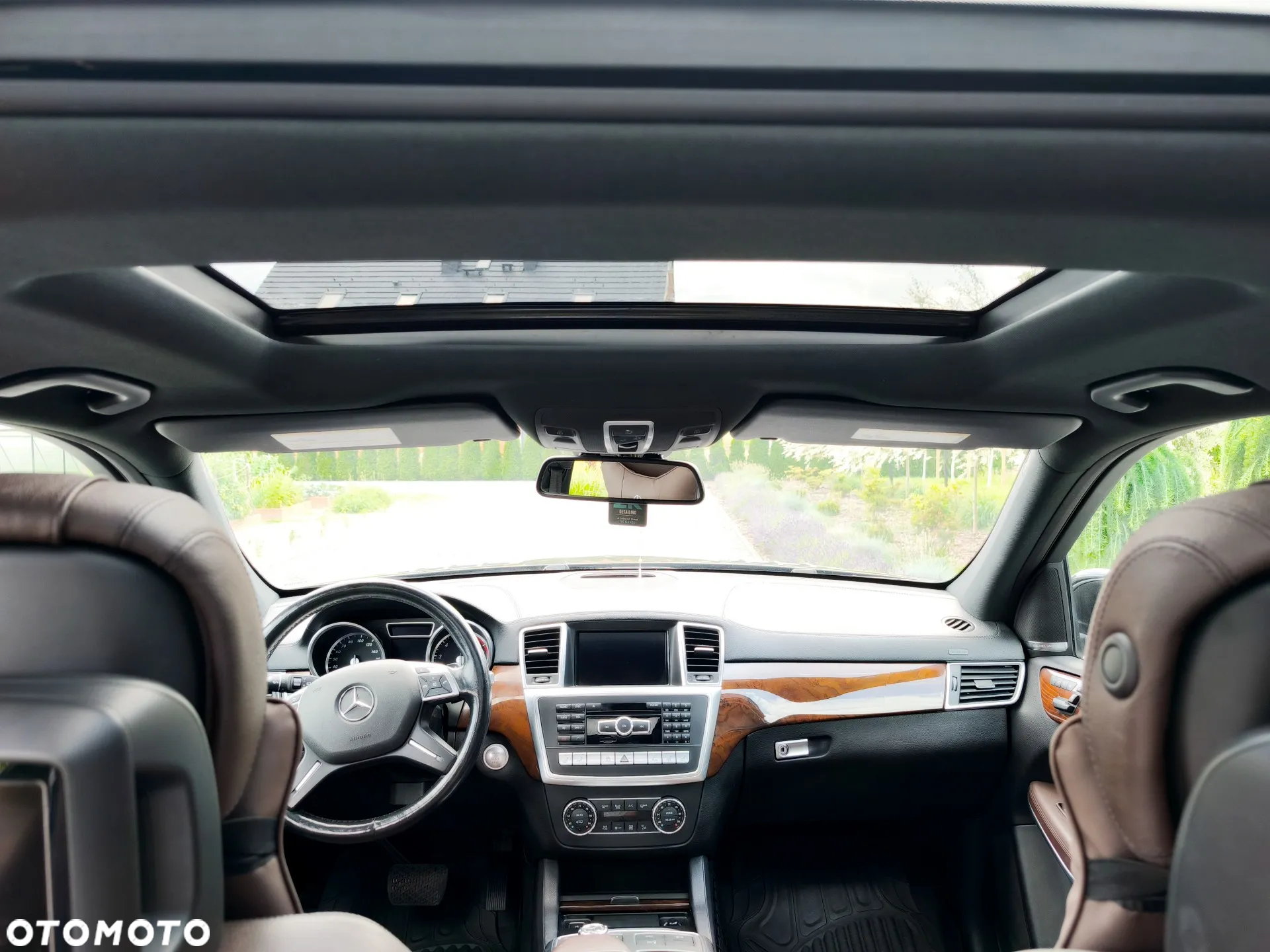 Mercedes-Benz GL - 14
