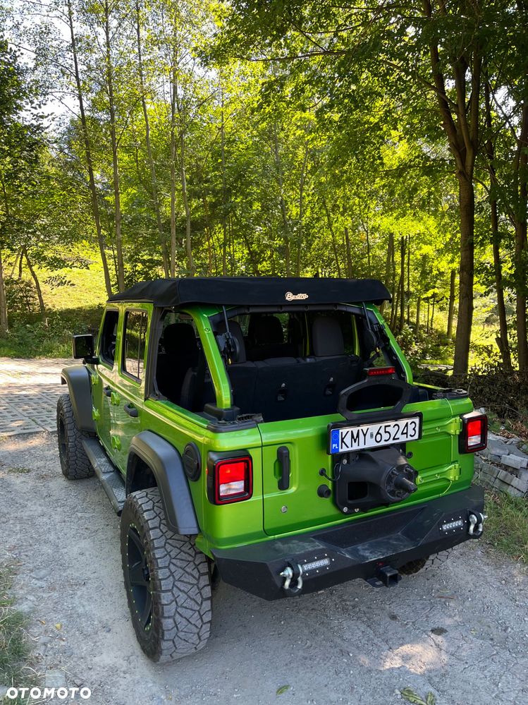 Jeep Wrangler - 5