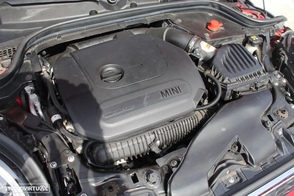 MINI 3 Portas John Cooper Works - 24