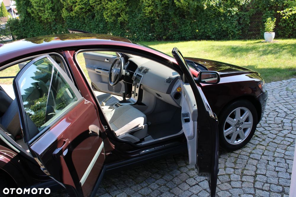 Volvo S40 2.0D - 15