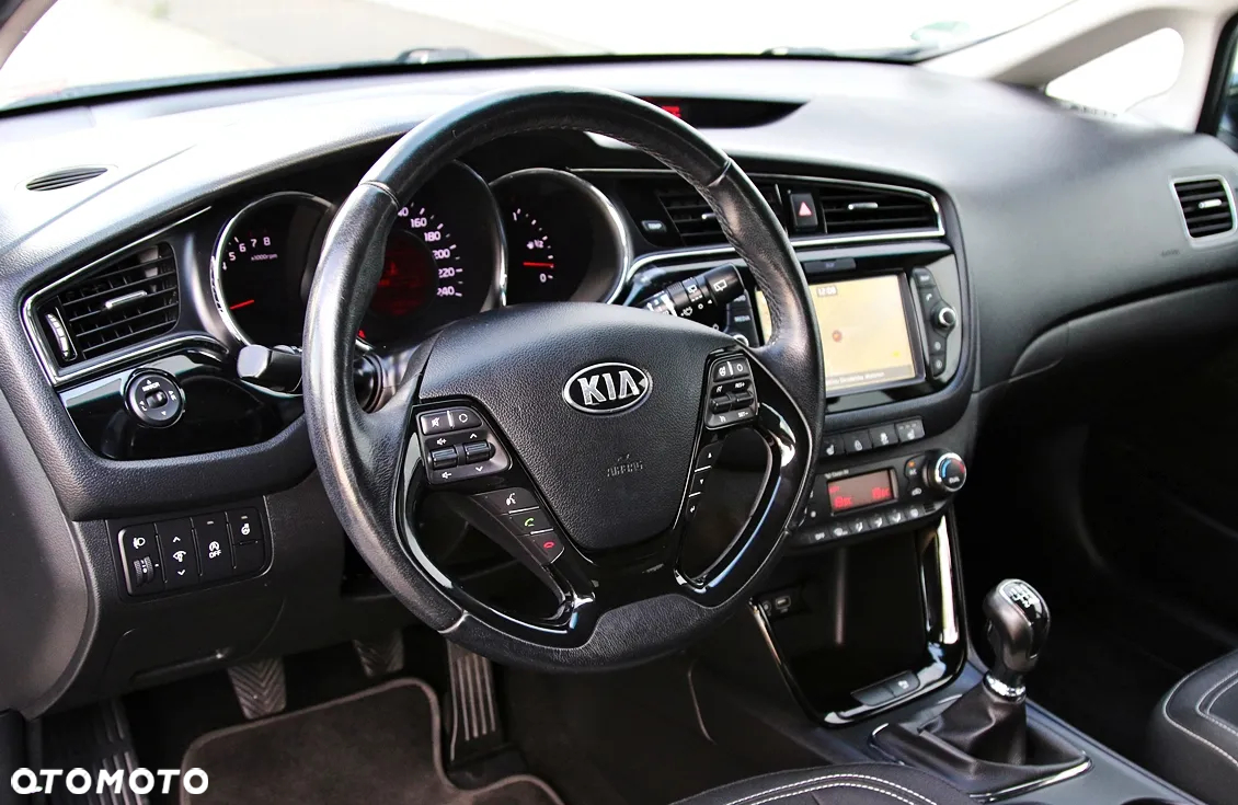 Kia Ceed 1.4 L Business Line - 17