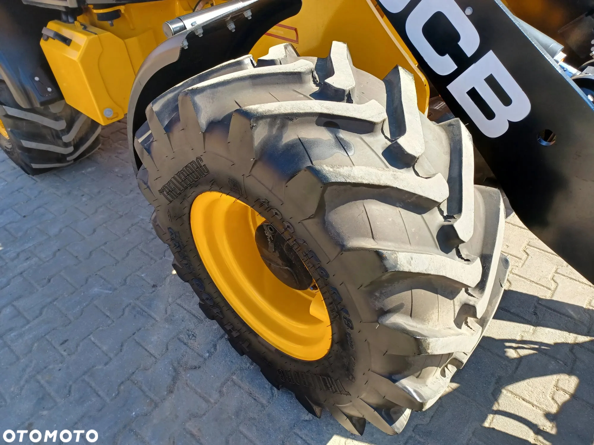 JCB 406 - 8