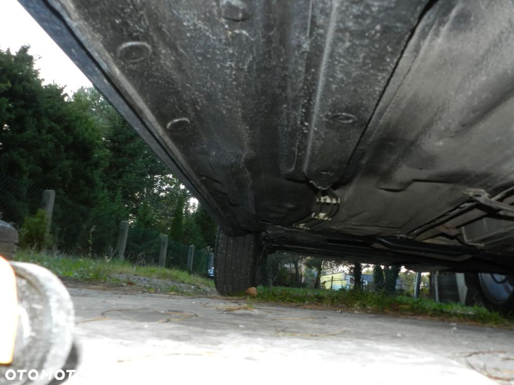Volkswagen Passat - 35