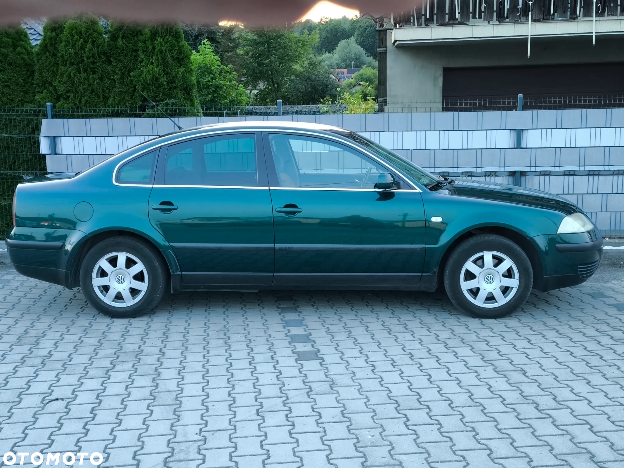 Volkswagen Passat 1.6 Comfortline - 12