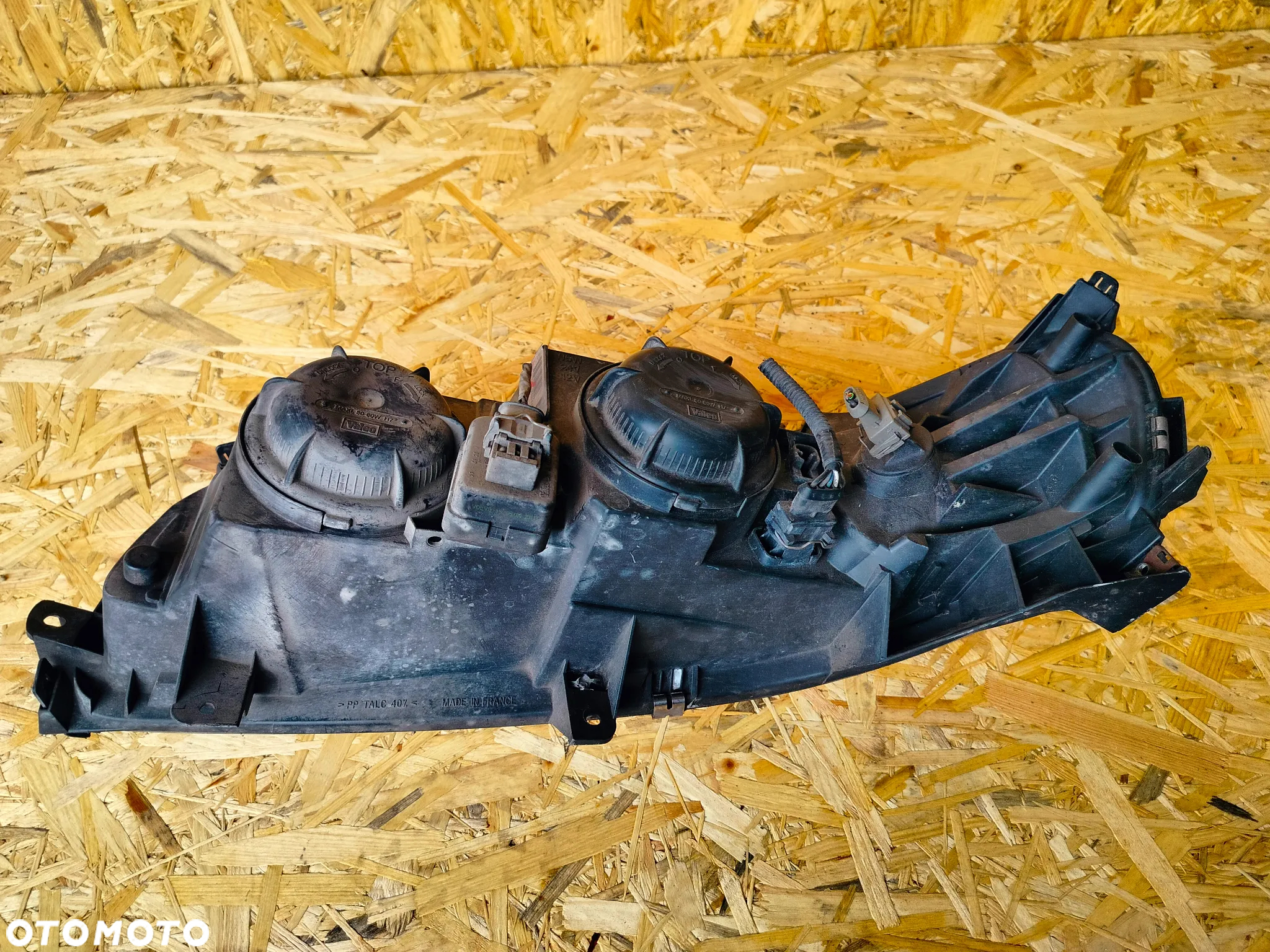 Lampa Przód Przednia Prawa Volvo V70 II XC70 II 00-07r. - 3