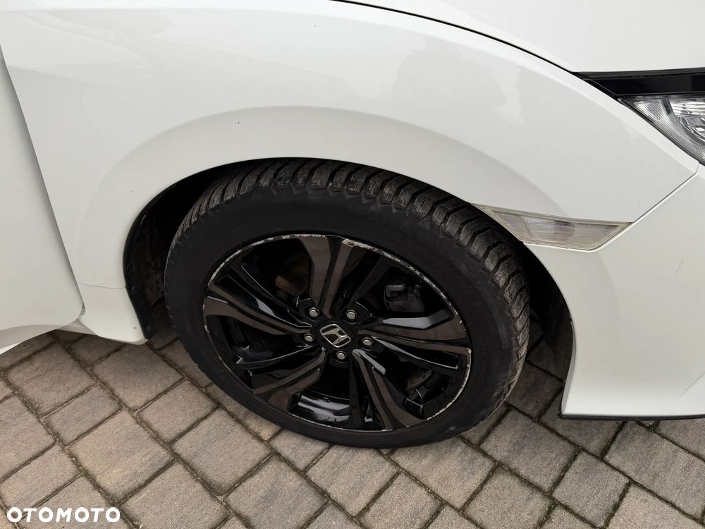 Honda Civic 1.0 i-VTEC Turbo Executive Premium - 9