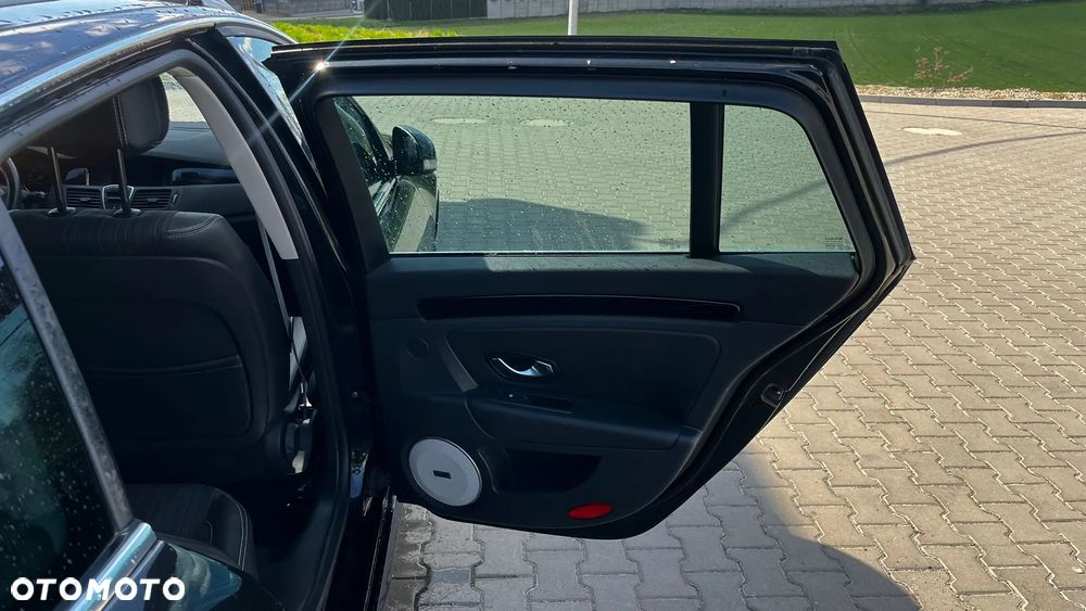 Renault Laguna dCi 150 FAP Start-Stop Bose Edition - 30