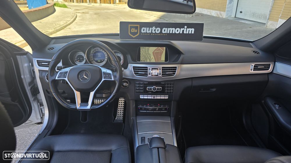 Mercedes-Benz E 300 Bluetec Hybrid Avantgarde - 24
