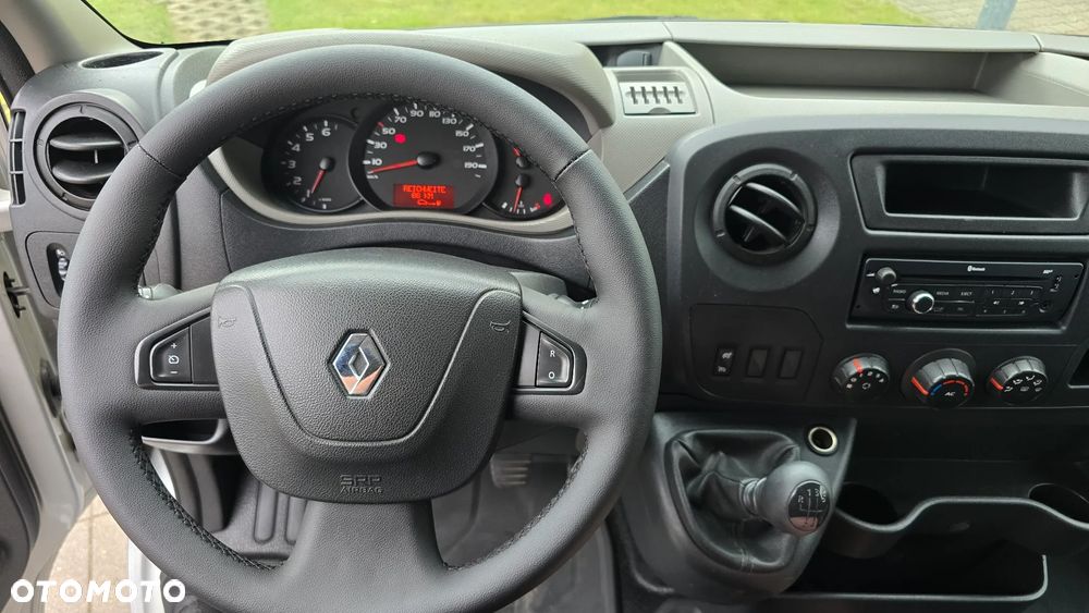Renault Master - 33