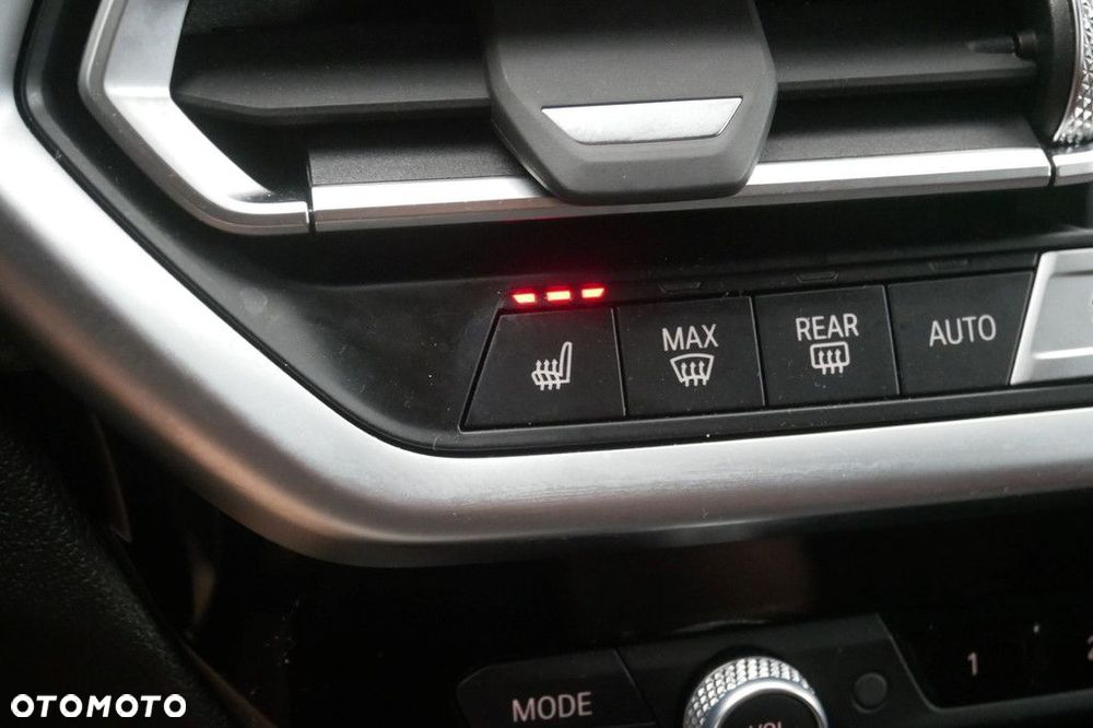 BMW X3 - 32