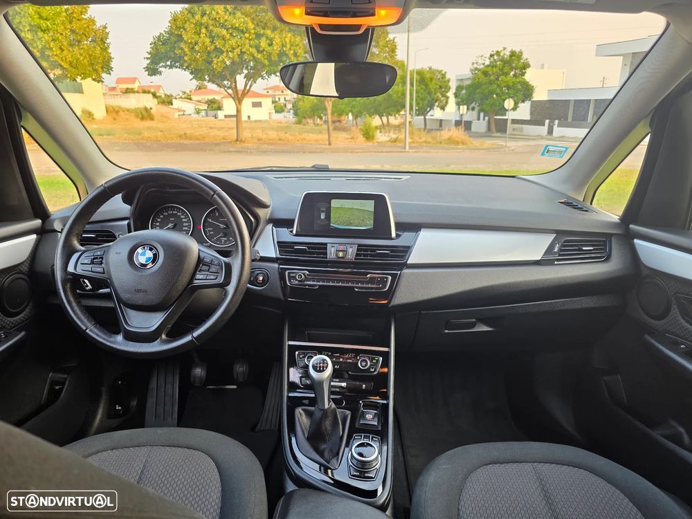 BMW 216 Active Tourer d Line Luxury - 6