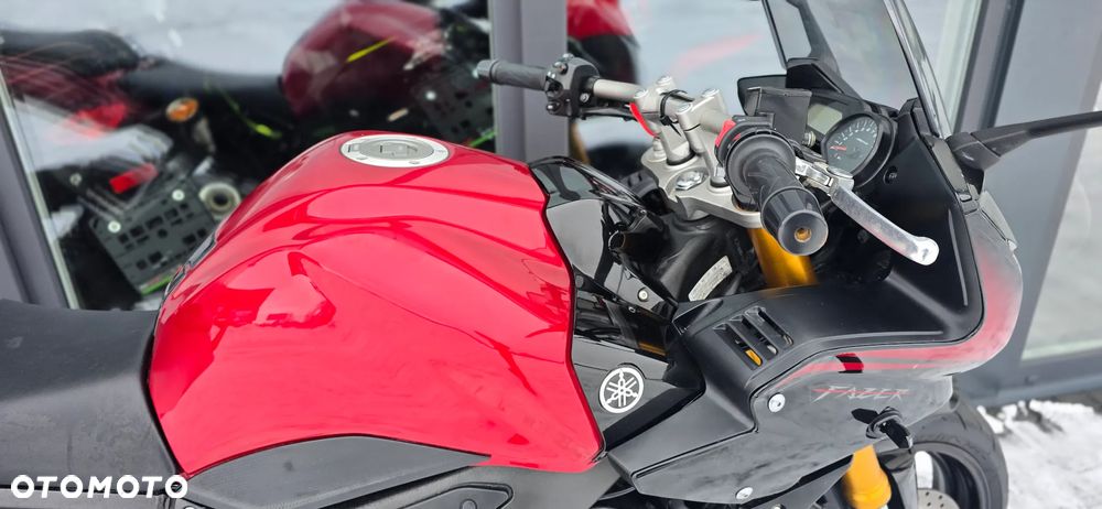 Yamaha FZ - 13