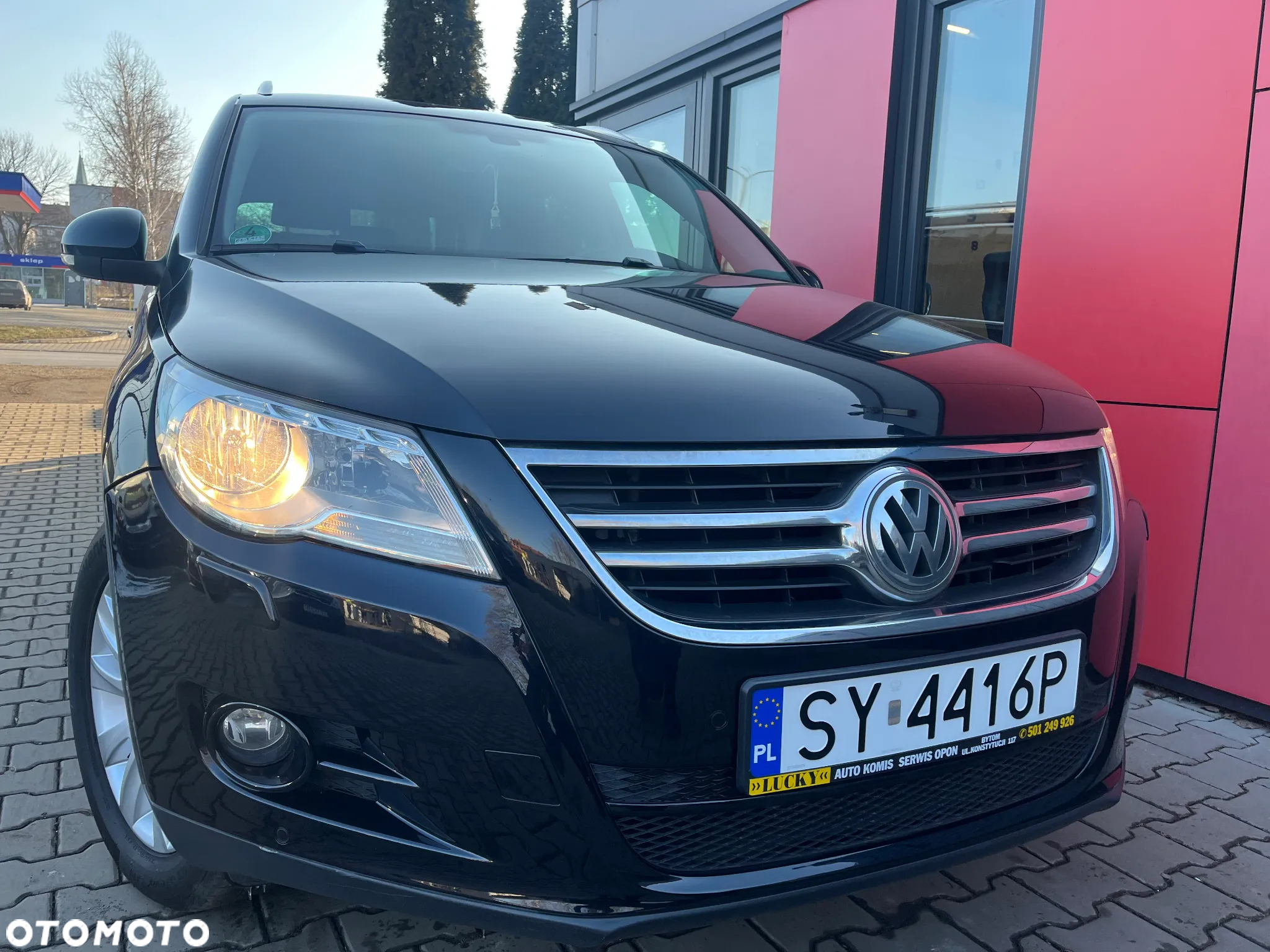 Volkswagen Tiguan 2.0 TDI DPF BlueMotion Technology Exclusive - 8
