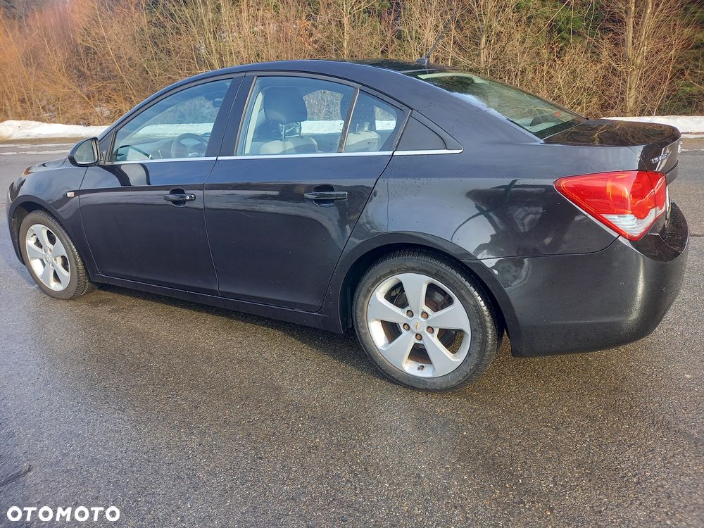 Chevrolet Cruze - 4