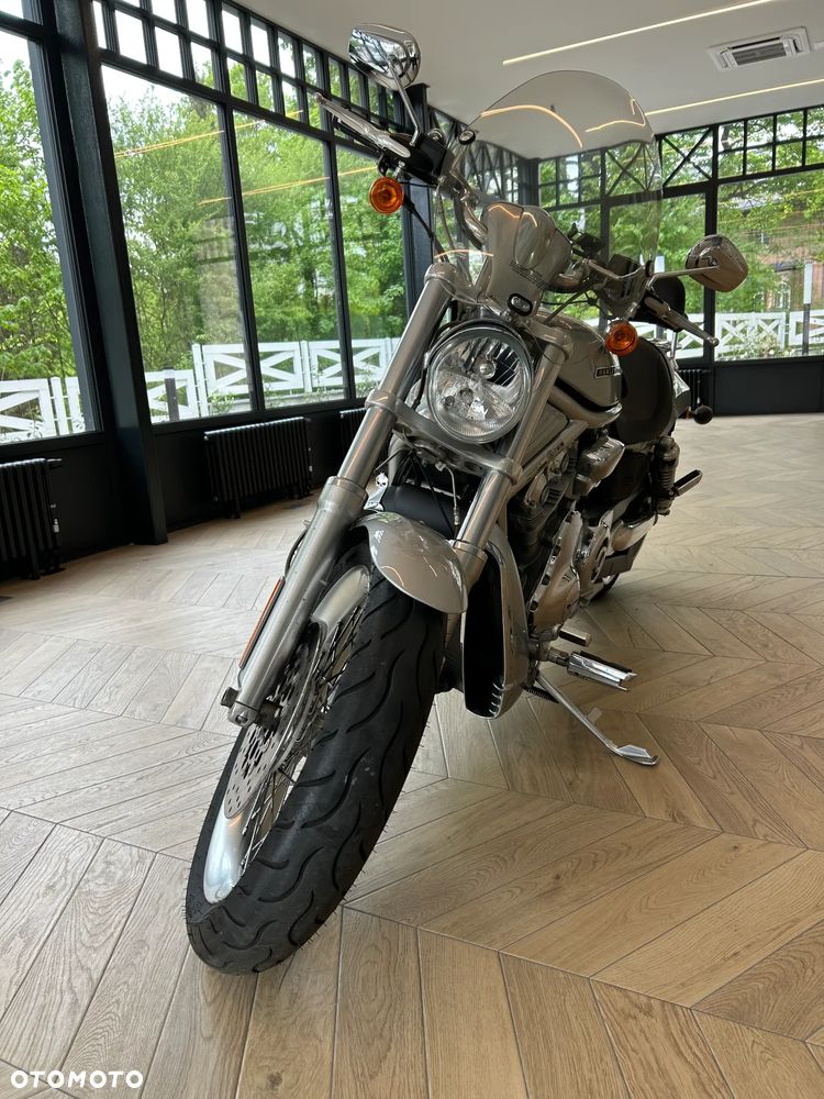 Harley-Davidson V-Rod Street Rod - 4