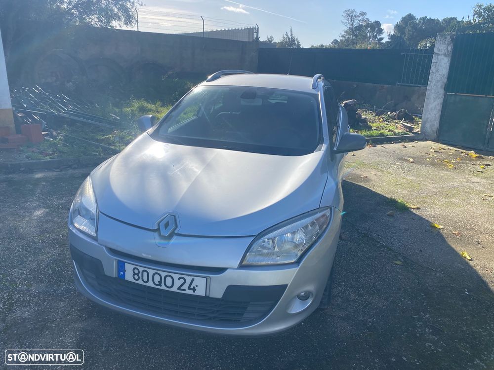Renault Mégane Sport Tourer dCi 110 FAP Dynamique - 8