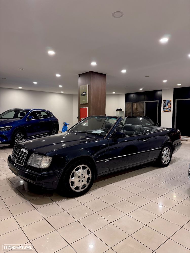 Mercedes-Benz E 320 - 12