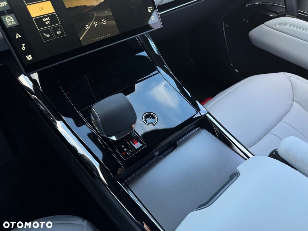 Land Rover Range Rover Sport - 13