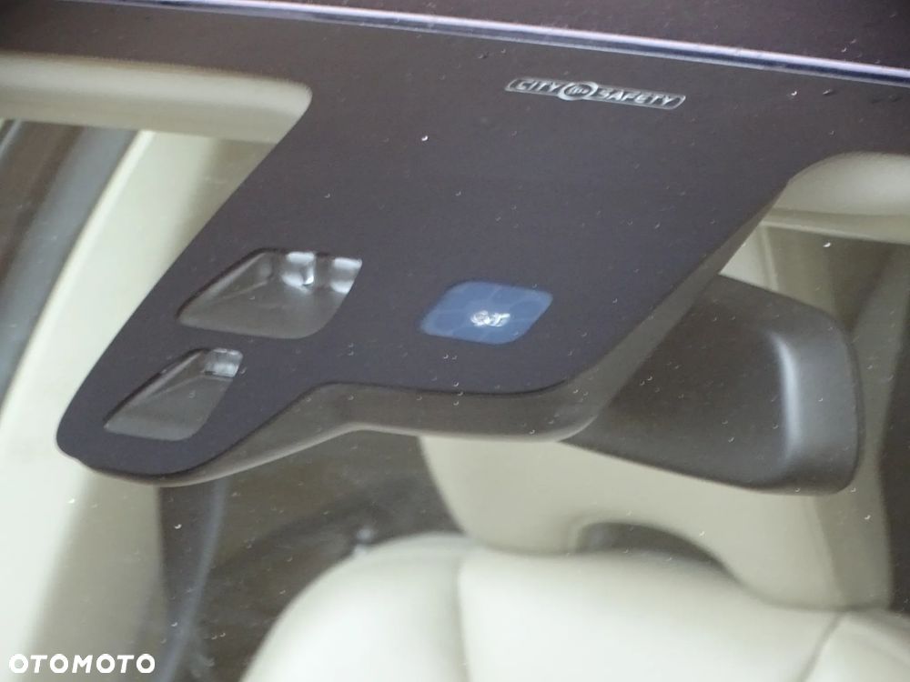 Volvo XC 60 D4 Momentum - 20