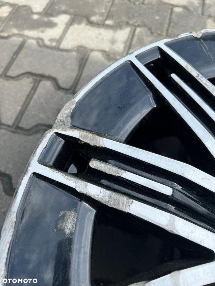 Felga EQS 21'' Uszkodzona A2944011200 - 2