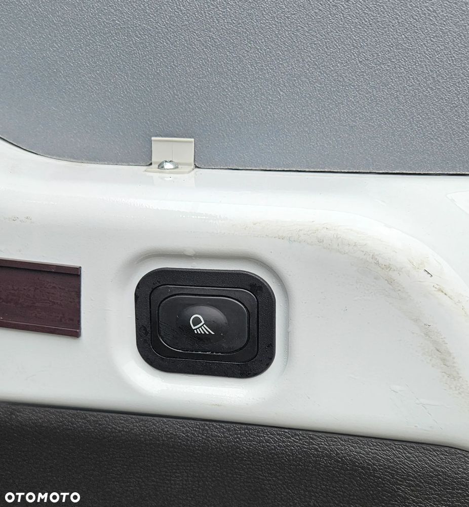 Ford Transit 2.0D 131KM L2H2 Klima Tempomat Kamera zarejestrowany w Polsce - 10