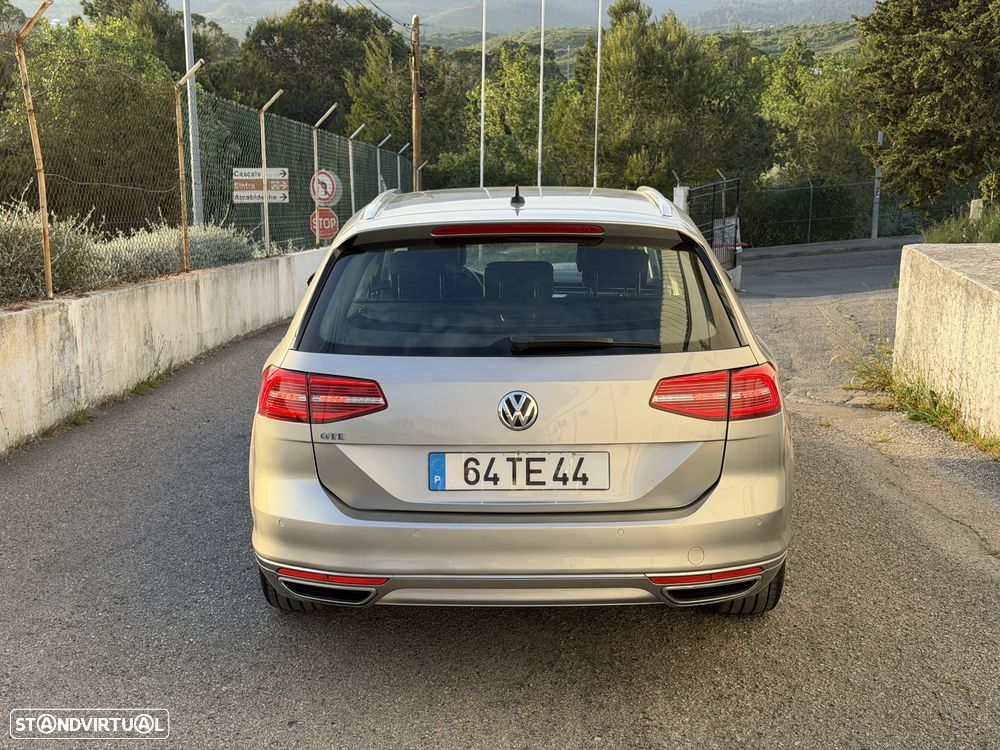 VW Passat Variant - 4