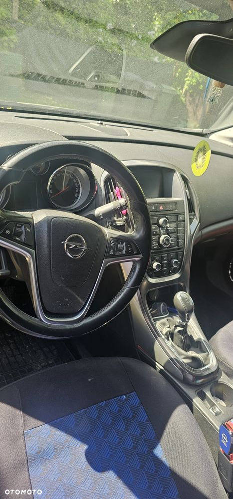 Opel Astra 1.7 CDTI Cosmo - 4