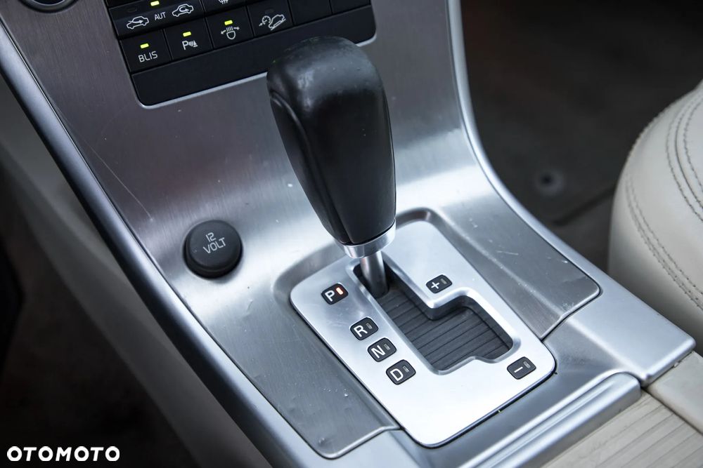 Volvo XC 60 D5 AWD Summum - 28