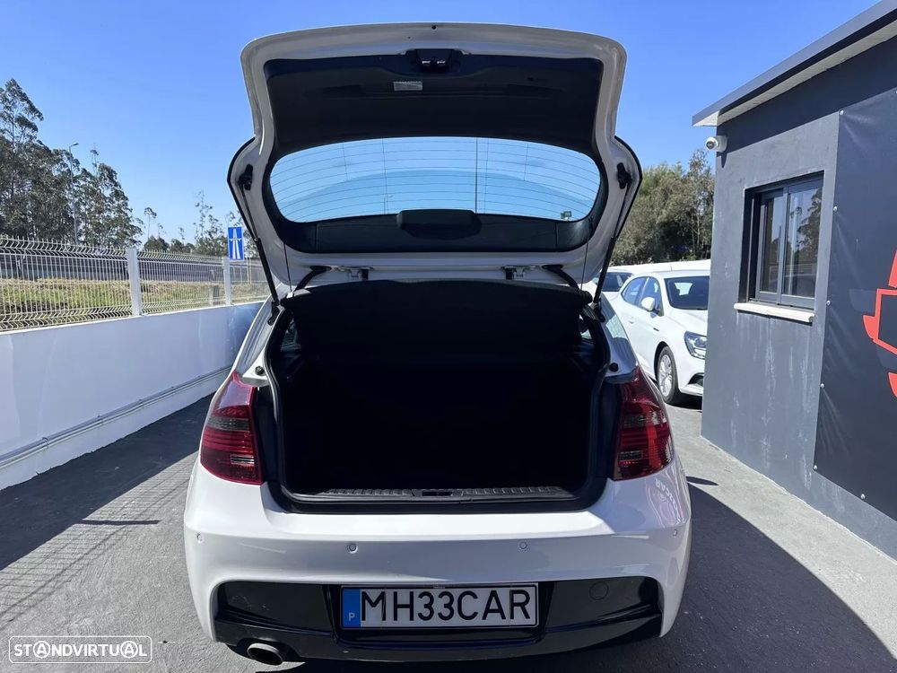 BMW 118 d Pack M - 15