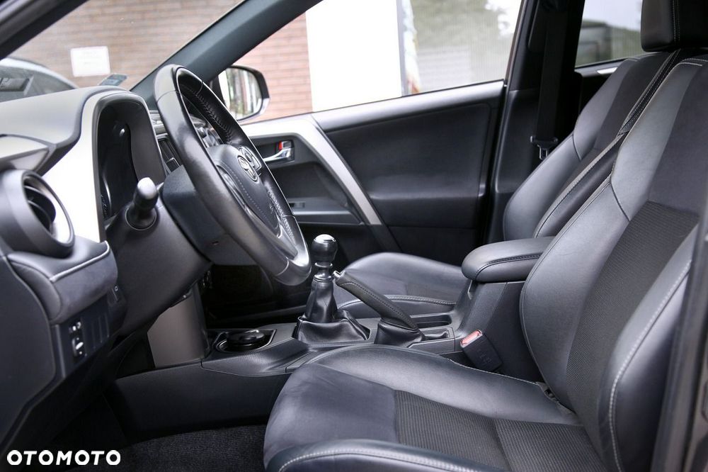 Toyota RAV4 2.0 D-4D 4x2 Start-Stop Executive - 19