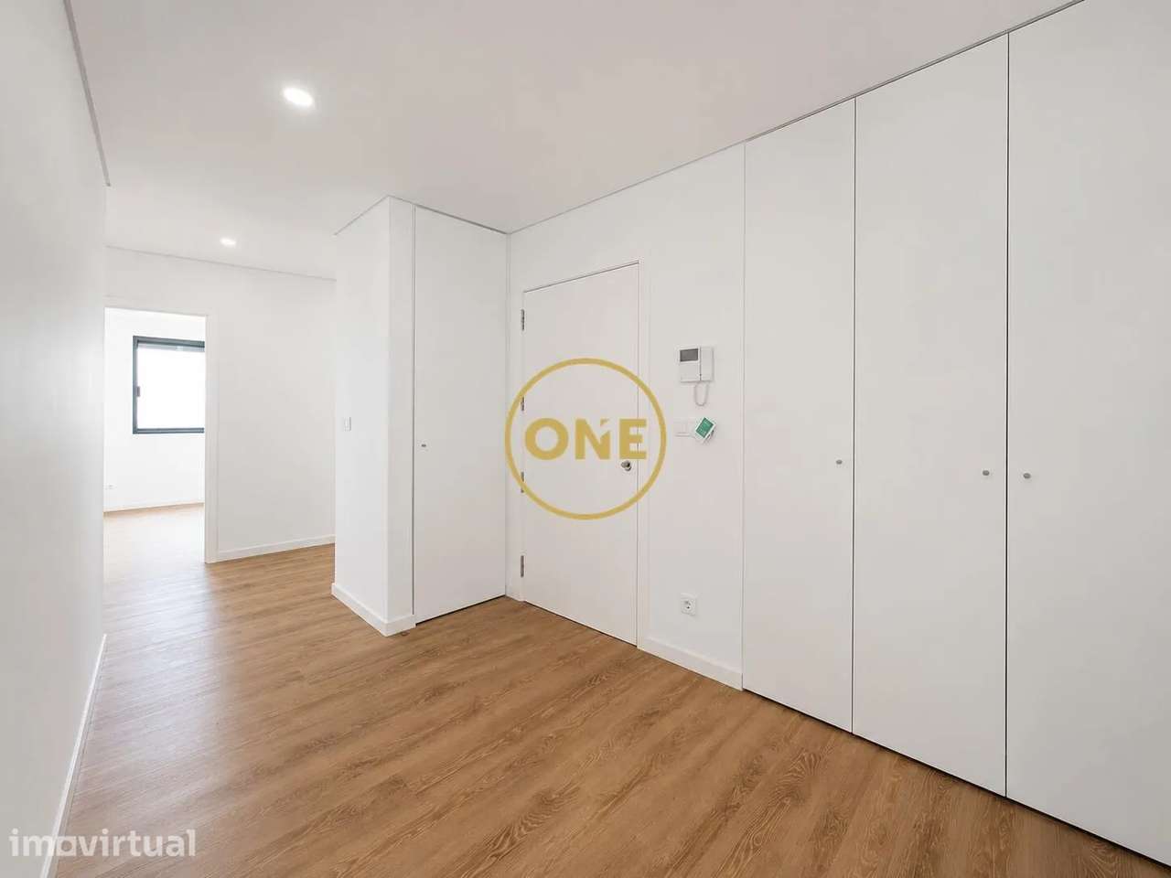 Apartamento T3 Novo | Paim | Garagem | Elevador | Varanda - Grande imagem: 3/34