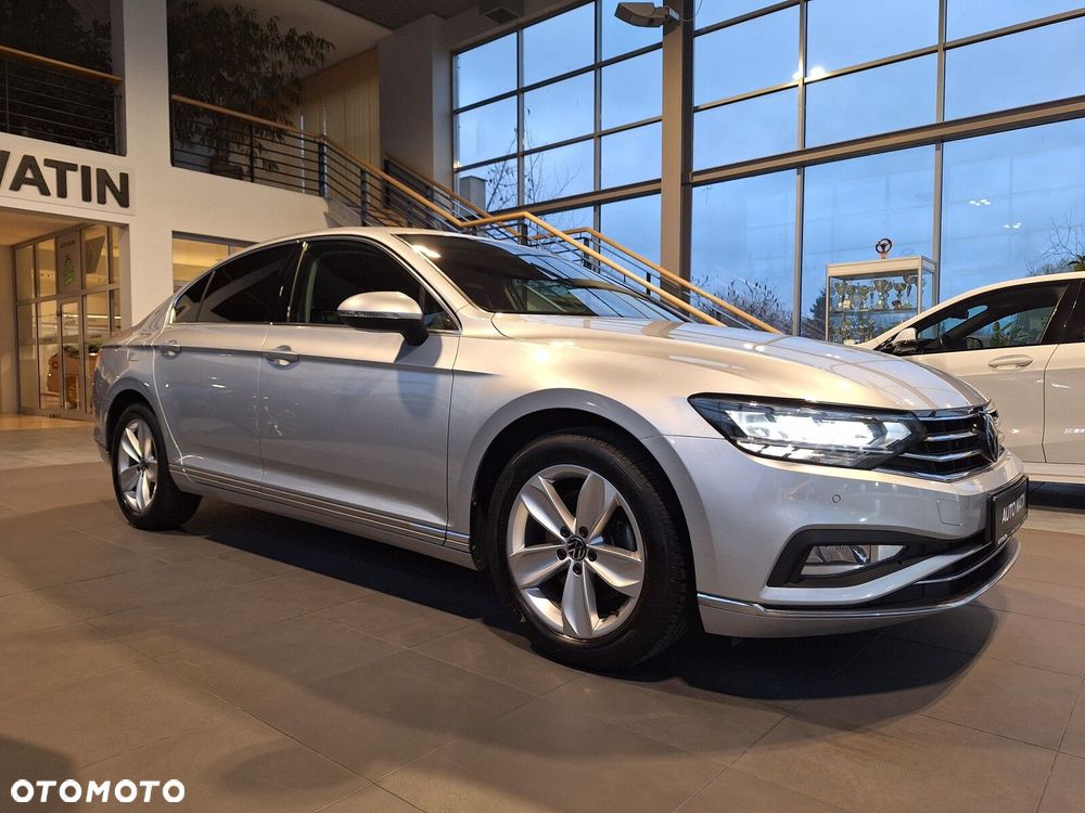 Volkswagen Passat 2.0 TSI Elegance DSG - 9
