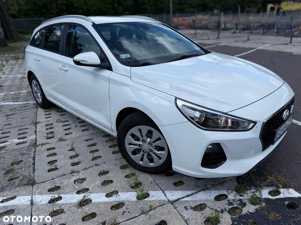Hyundai i30 1.6 CRDi Classic + - 4