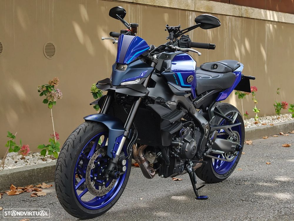 Yamaha MT-09 - 1