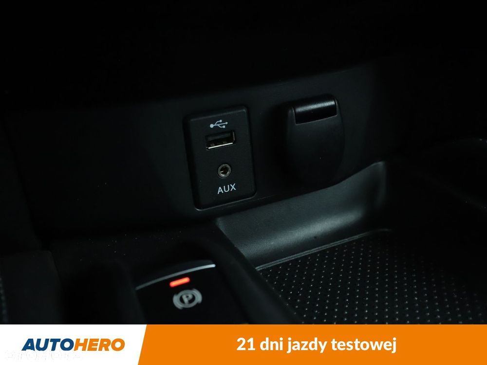 Nissan X-Trail 1.6 DIG-T N-Connecta 2WD - 24