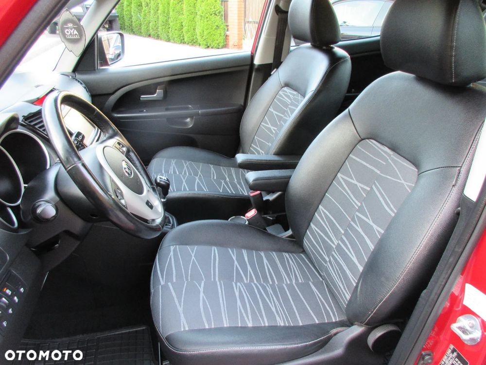 Kia Venga 1.6 CVVT Platinum Edition - 10