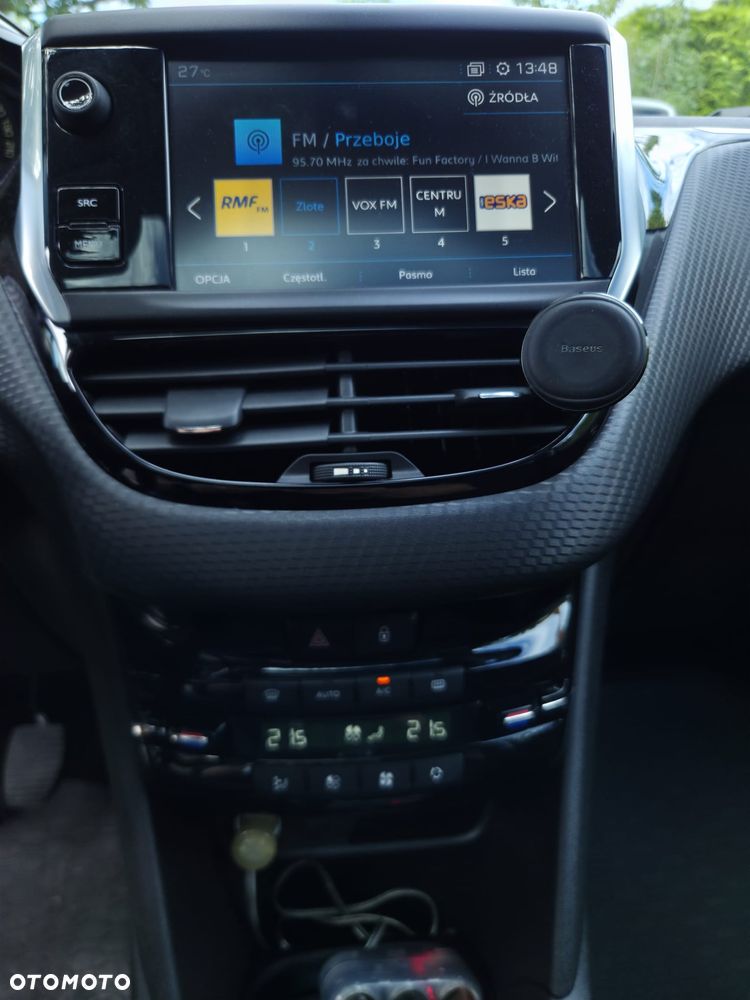 Peugeot 208 1.2 PureTech GPF Allure S&S - 5