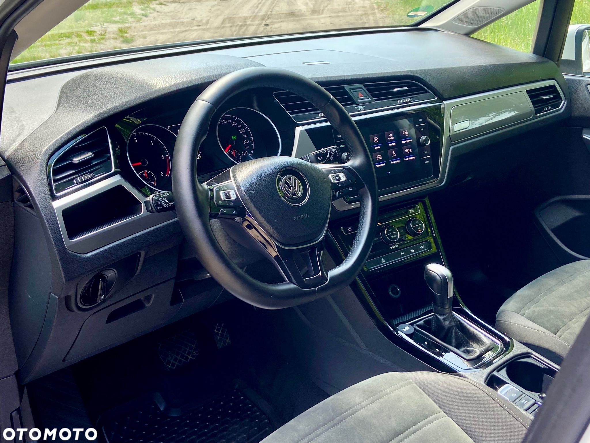 Volkswagen Touran 2.0 TDI SCR DSG Highline - 16
