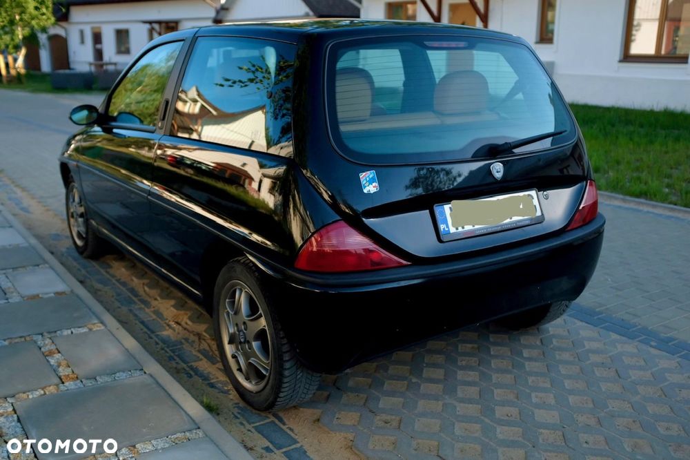 Lancia Ypsilon - 11