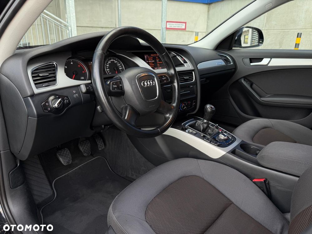 Audi A4 Allroad 2.0 TDI Quattro - 23
