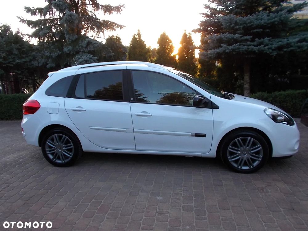 Renault Clio - 6
