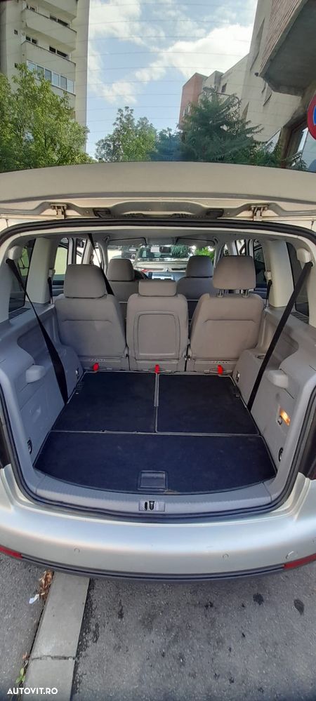 Volkswagen Touran 2.0 TDI Trendline - 5