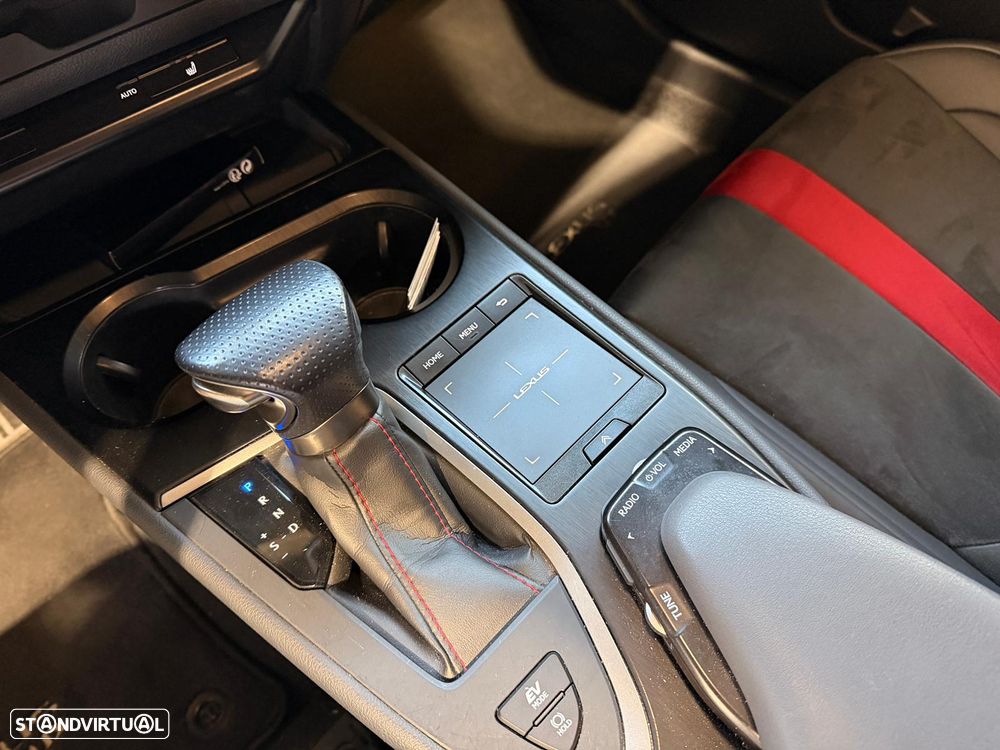 Lexus UX 250h F Sport - 21