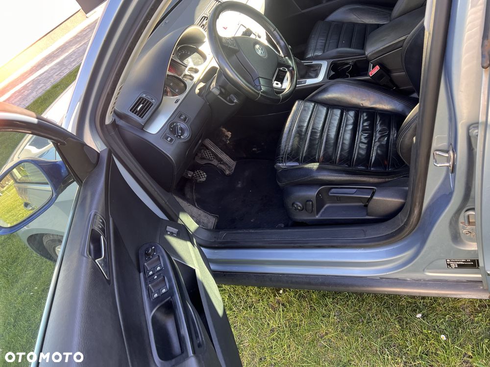 Volkswagen Passat - 8