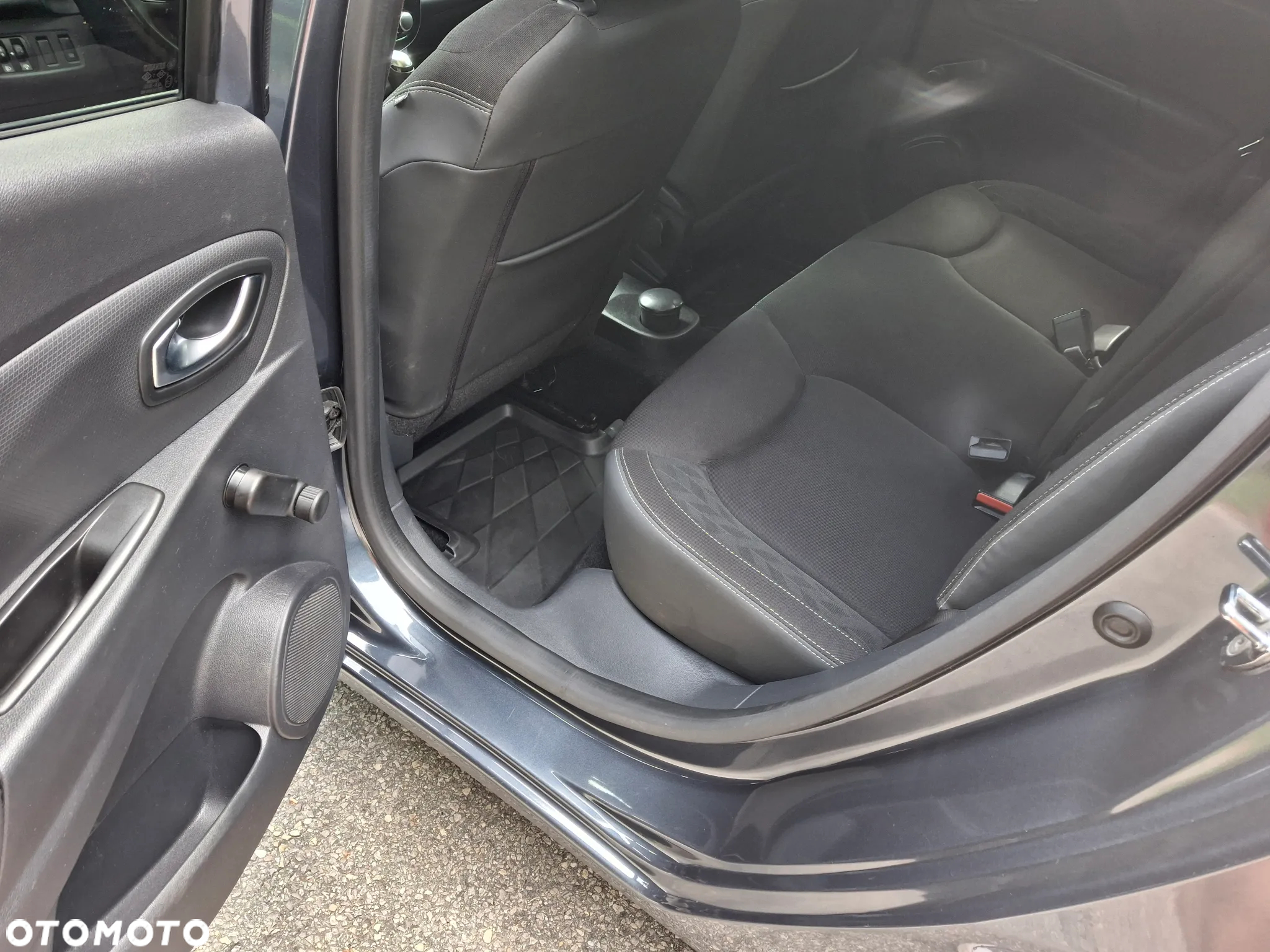 Renault Clio 0.9 Energy TCe Limited - 27
