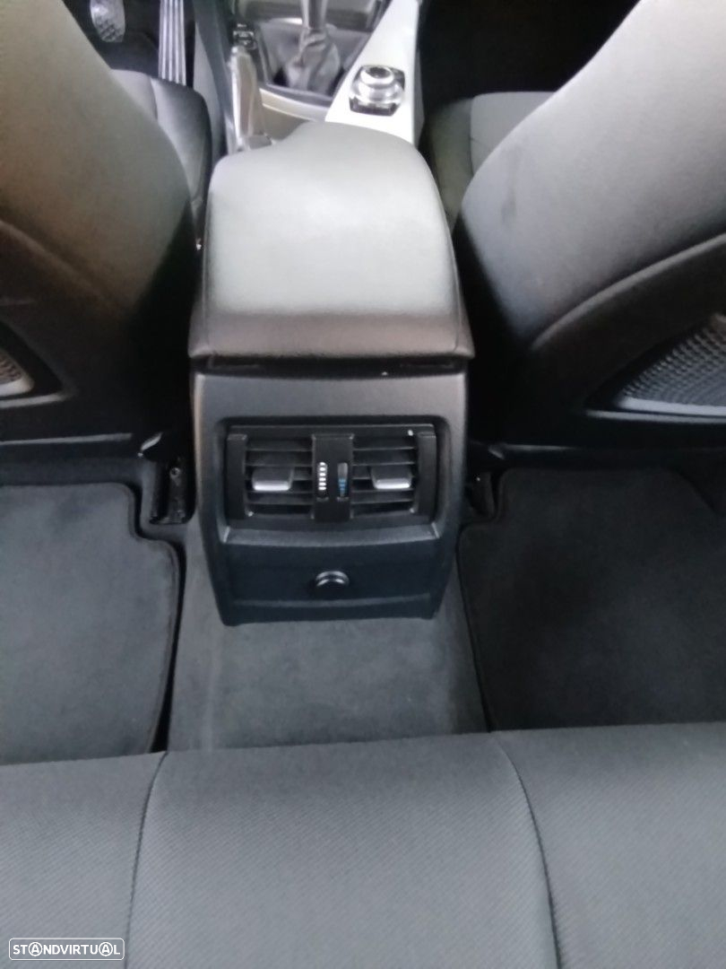 BMW 320 d Touring EfficientDynamics Line Modern - 14