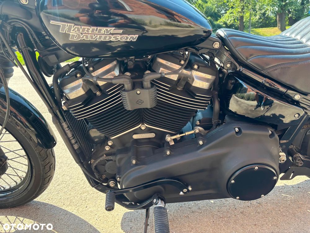 Harley-Davidson Softail Street Bob - 6